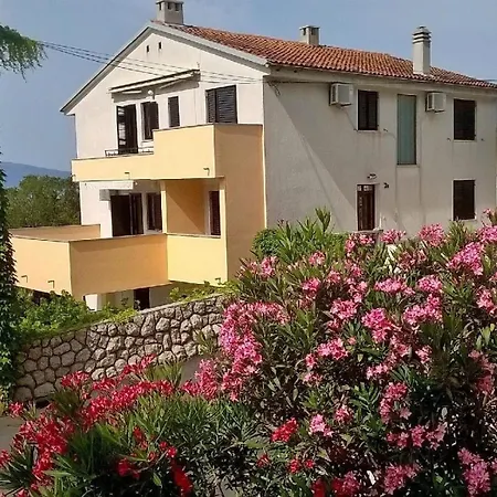 Gaestezimmer Mit Balkon Apartman